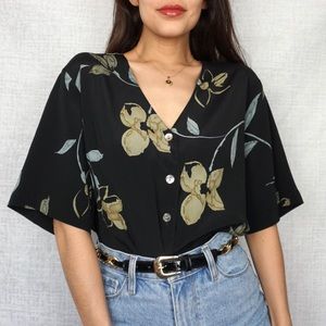 Vintage Short Sleeve Button Up floral Blouse